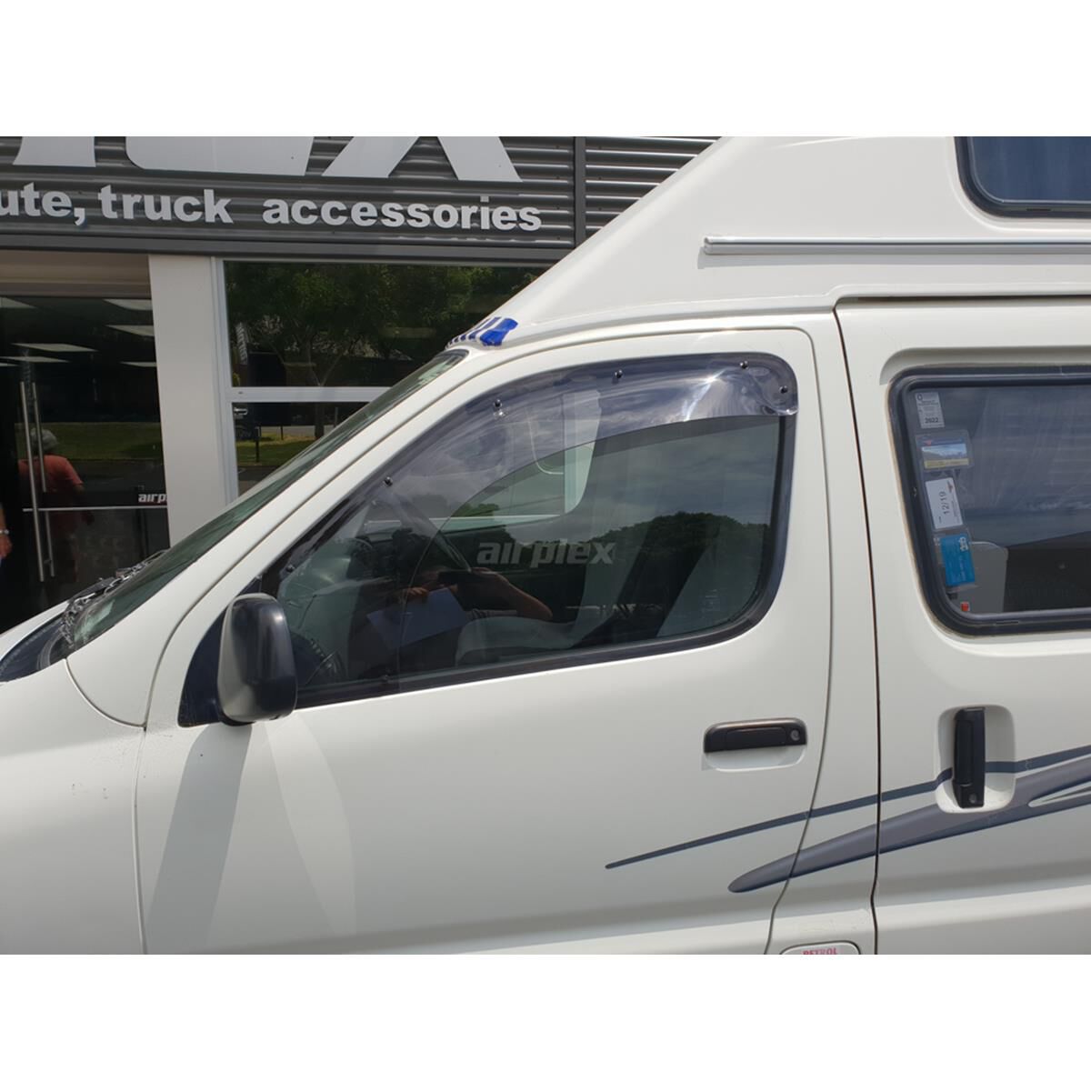 TOYOTA GRANVIA / REGIUS, , scanz_hi-res