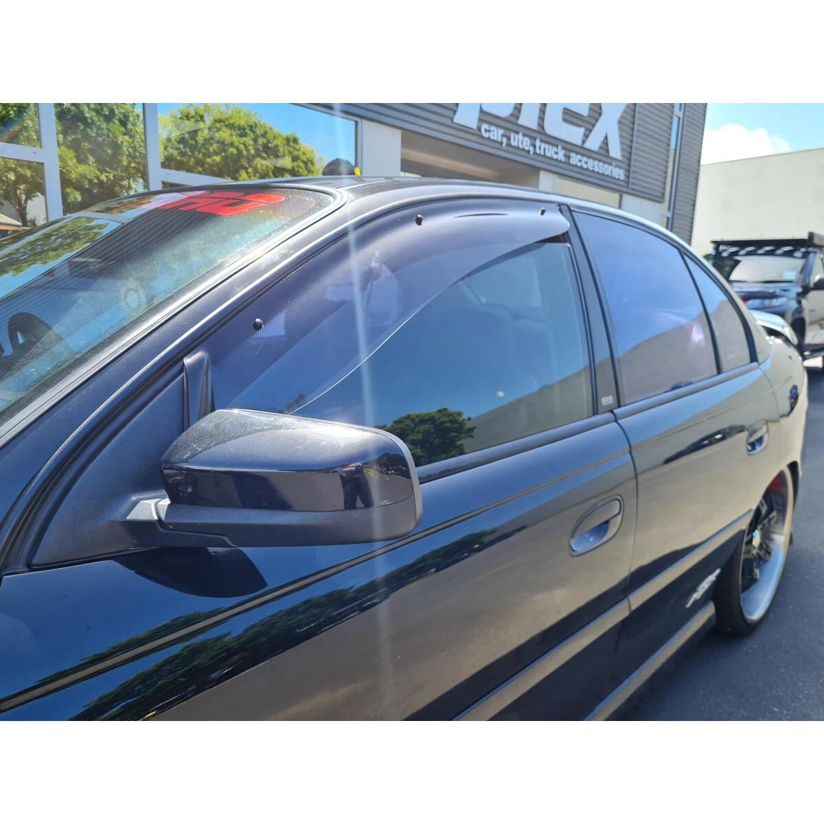 COMMODORE VT  VX  VU  VY, , scanz_hi-res