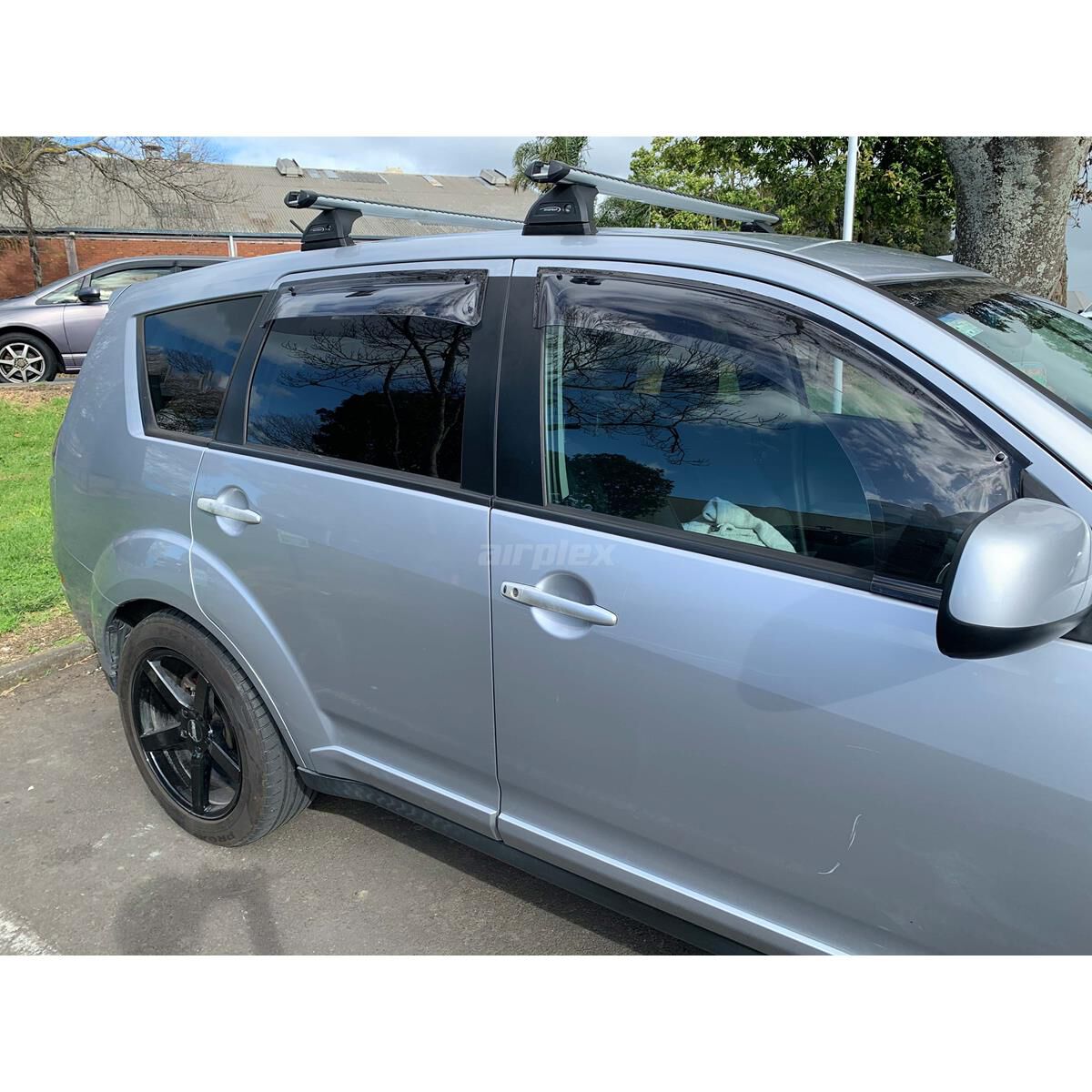 MITSUBISHI OUTLANDER RHS WEATHERSHIELD, , scanz_hi-res