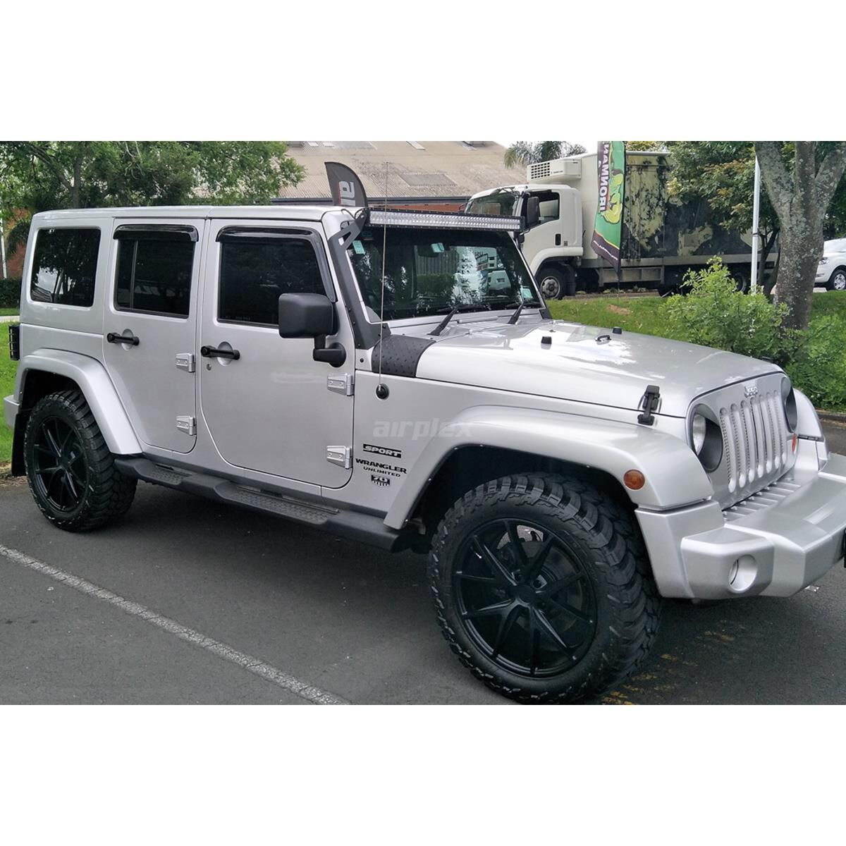 JEEP CHEROKEE 4 DR, , scanz_hi-res