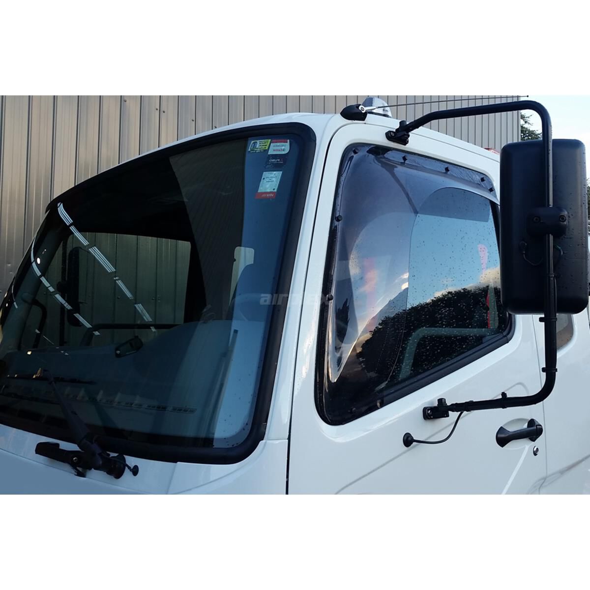 MITSUBISHI FIGHTER 2008+, , scanz_hi-res