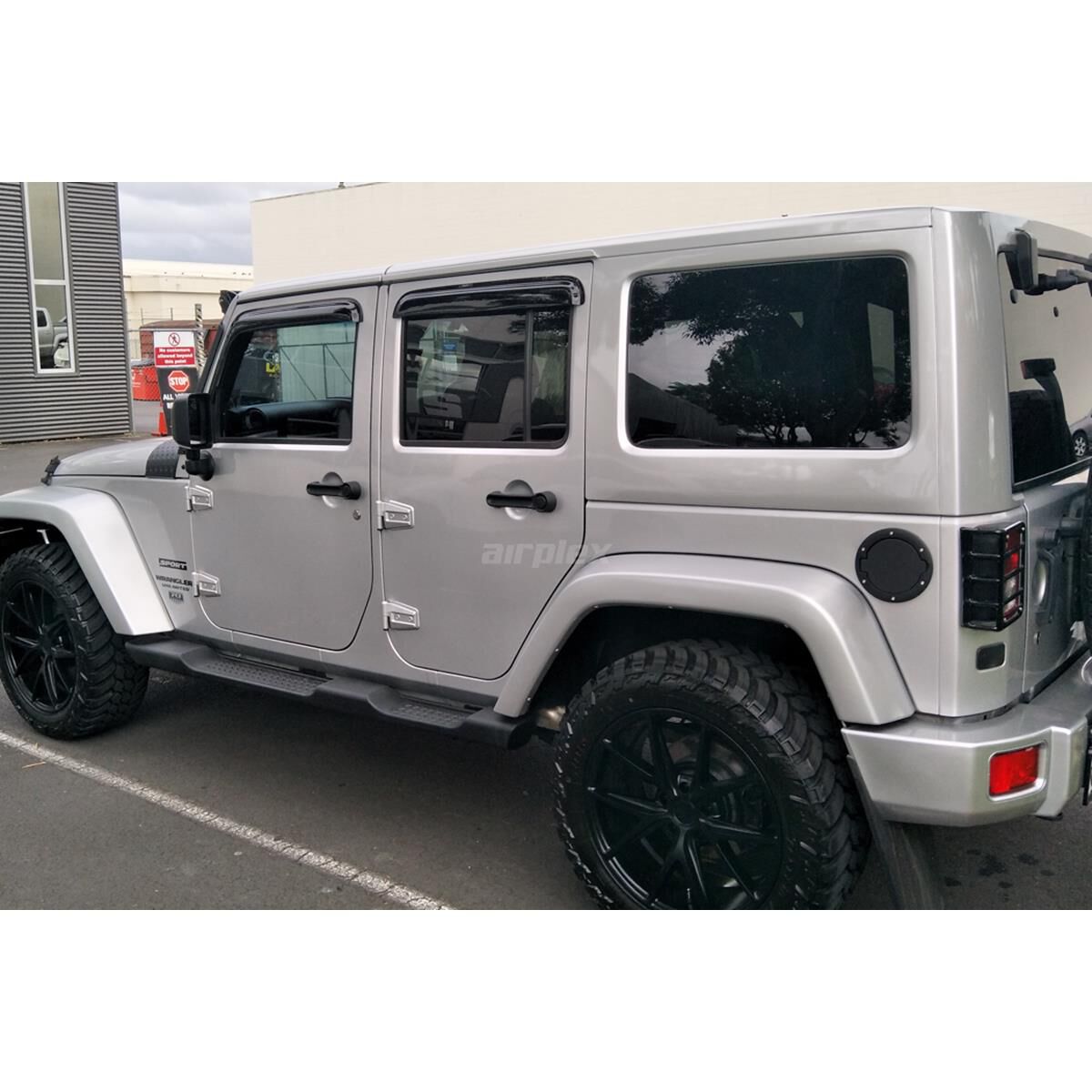 JEEP CHEROKEE 4 DR, , scanz_hi-res