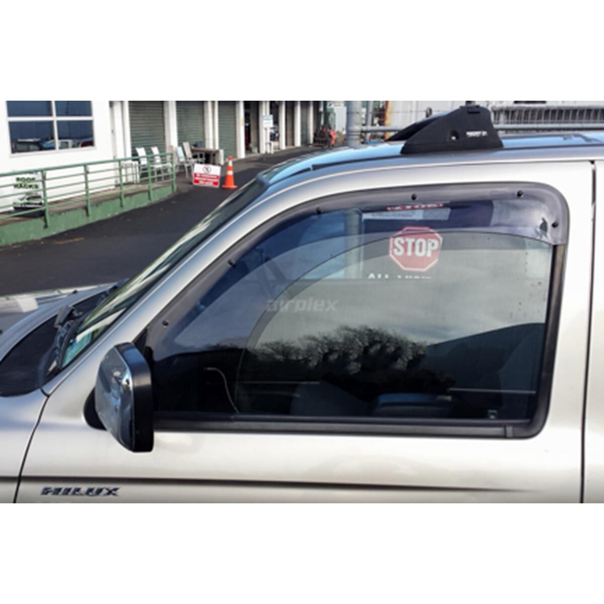 TOYOTA HILUX 1998 ON (W/OUT 1/4 VENT), , scanz_hi-res