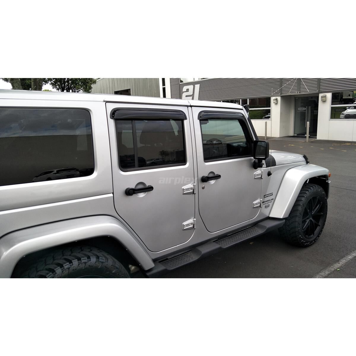 JEEP CHEROKEE 4 DR, , scanz_hi-res