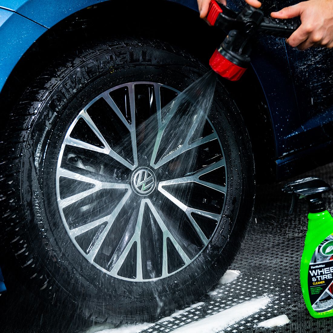Turtle Wax Tyre & Wheel Cleaner 680mL, , scanz_hi-res