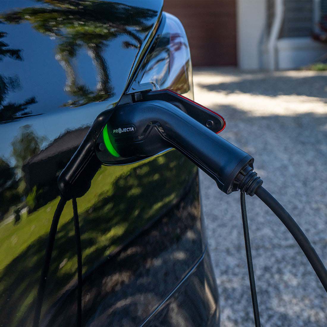 Projecta Electric Vehicle Portable Charger 240V 2.4KW 10A, , scanz_hi-res