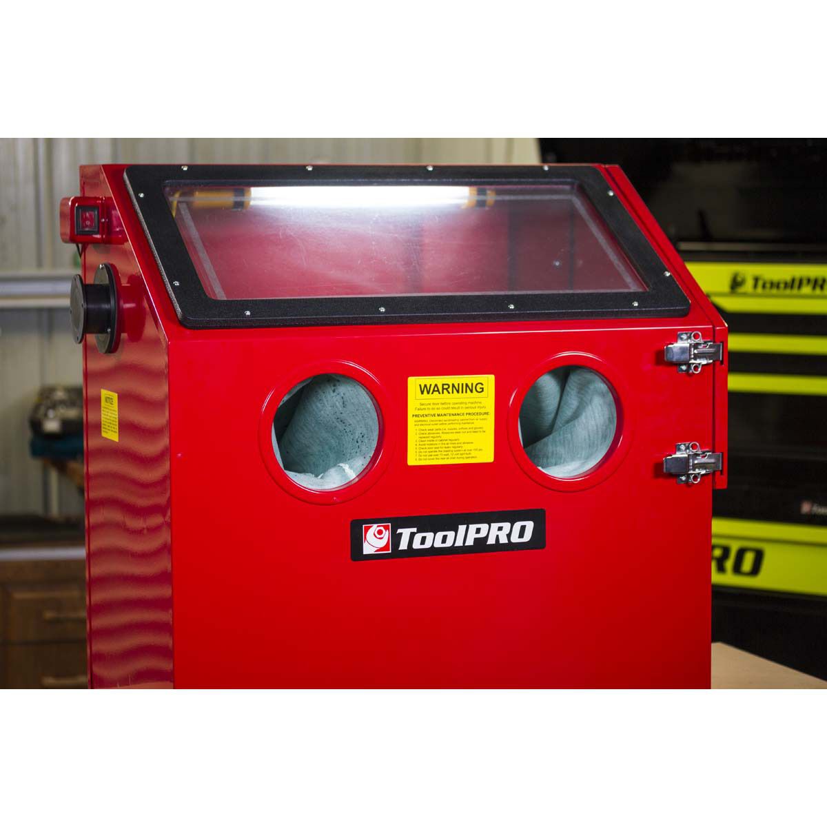 Toolpro sandblasting outlet cabinet