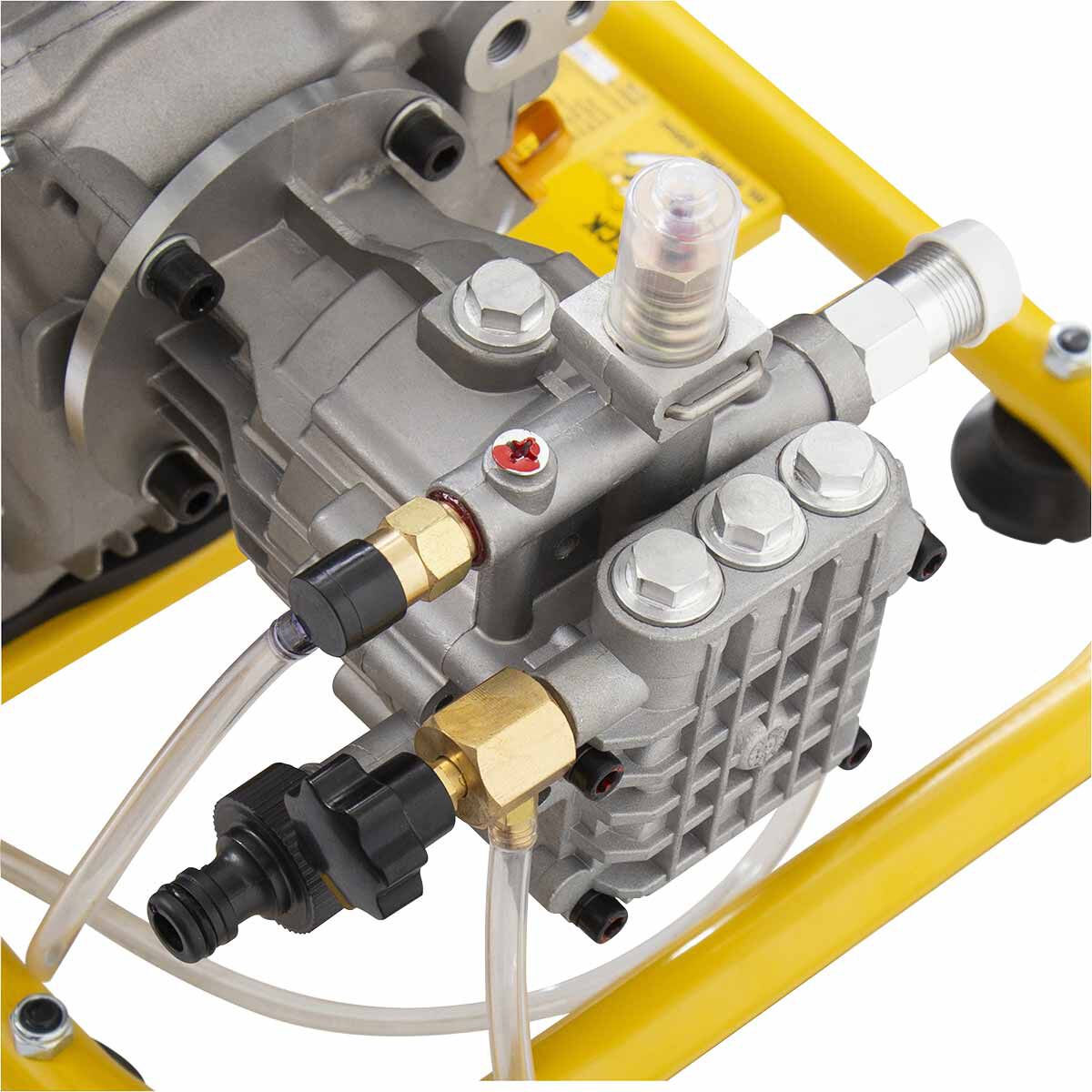 Stanley Portable Petrol Pressure Washer - 2.6Hp, , scanz_hi-res