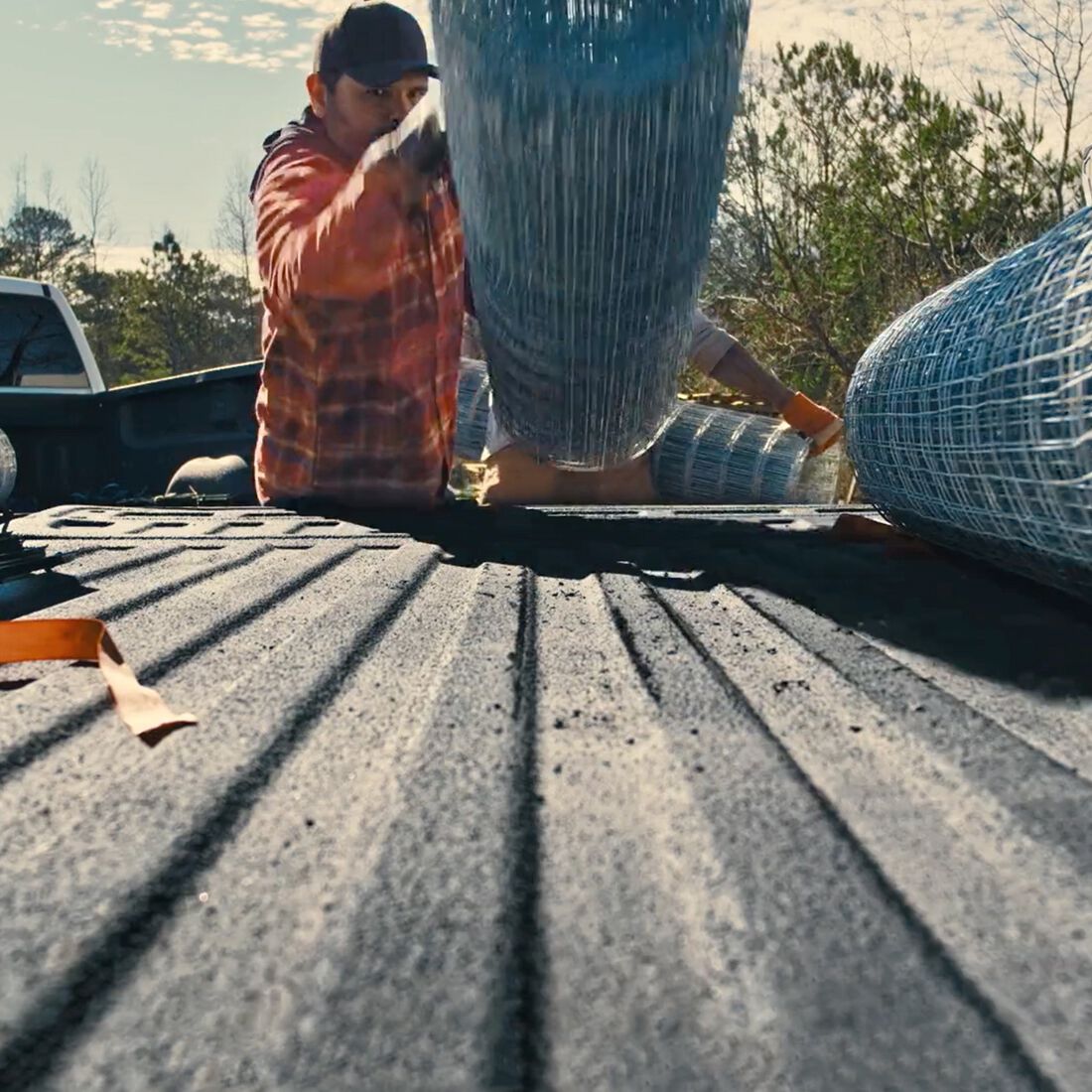 Herculiner Bed Liner Protective Coating Pro Kit 3.78 Litres, , scanz_hi-res