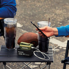 Makita 18V USB Charging Adaptor ADP05O, , scanz_hi-res