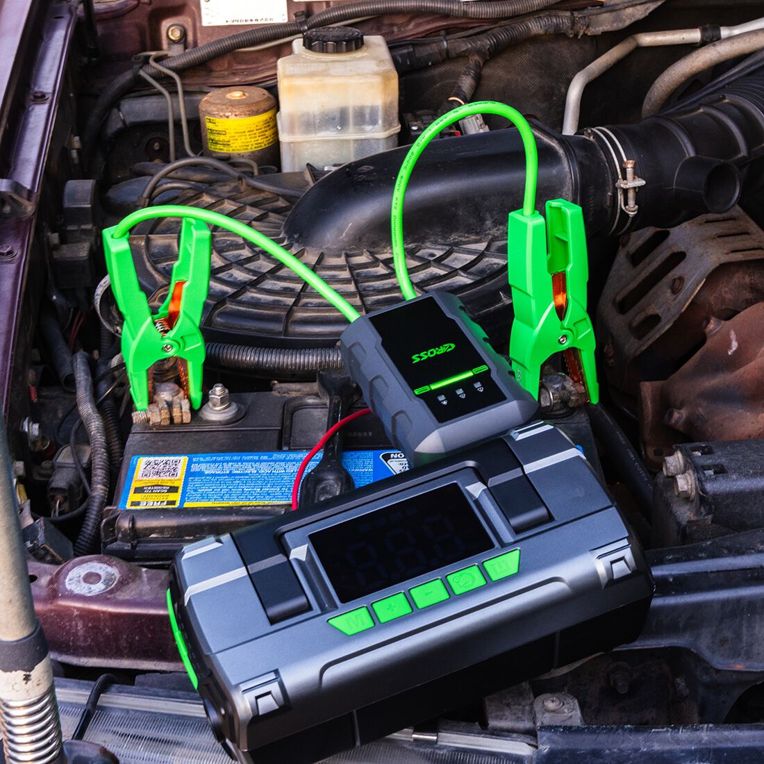 CAROSS T14 12V 2000A Smart Lithium Jump Starter With Built-in Air Compressor & 3 Mode LED Worklight, , scanz_hi-res