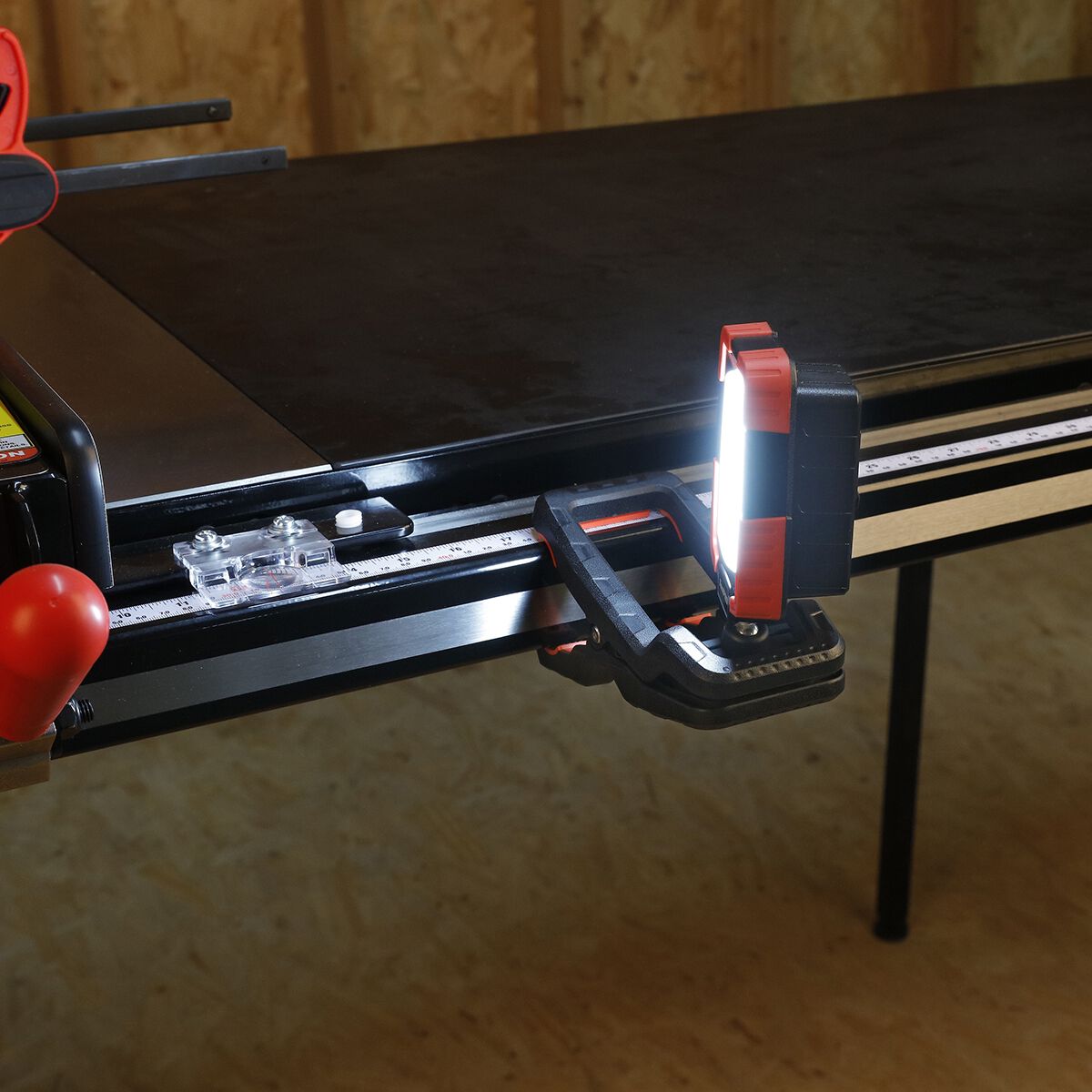 ToolPRO 360&deg; Swivel Clamp Area Light 1000 Lumens, , scanz_hi-res