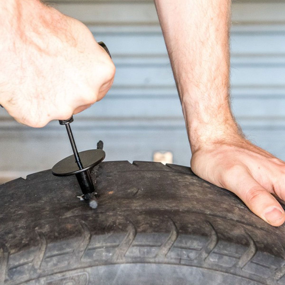 Puncture tyre repair kit deals