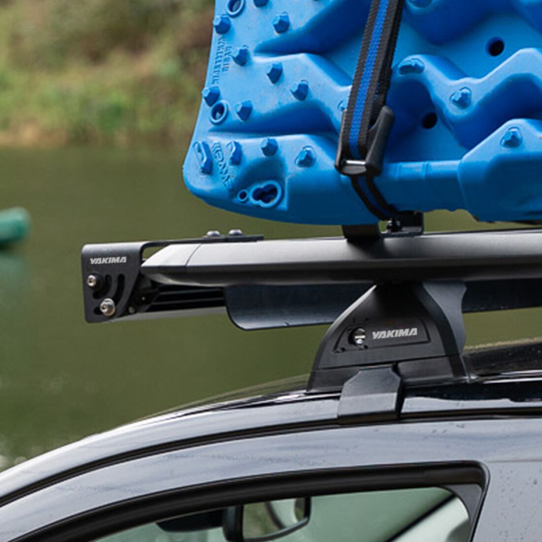 Yakima roof rack lights 2025