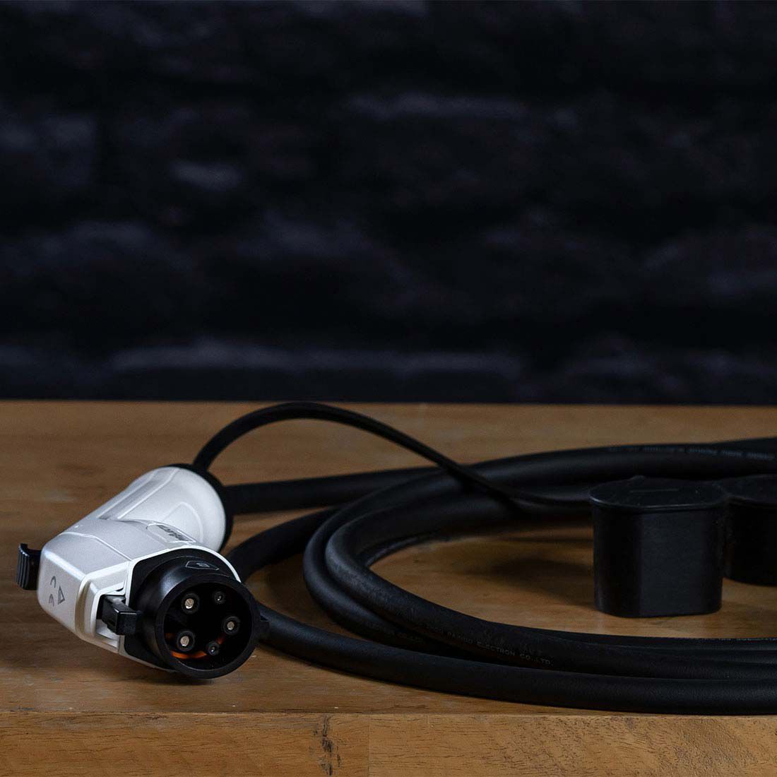 Projecta Electric Vehicle Charging Cable 1-Phase Type 2 Inlet To Type 1 Outlet, , scanz_hi-res