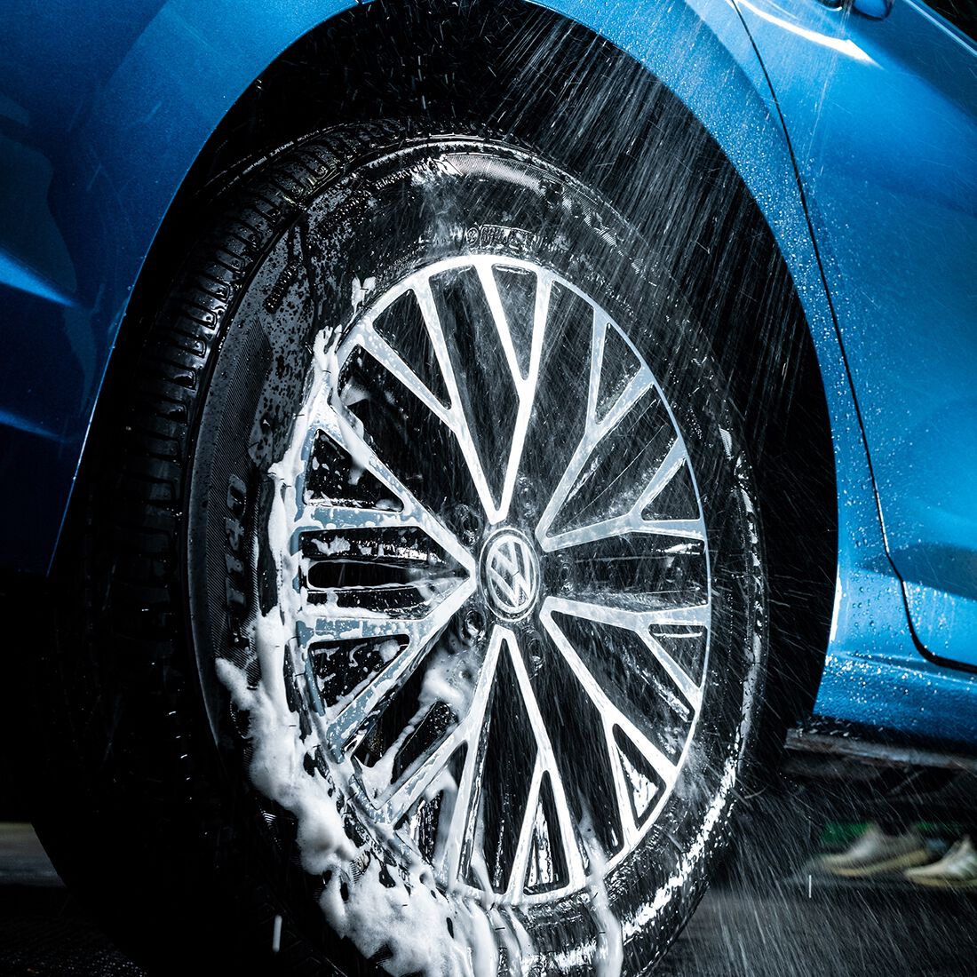 Turtle Wax Tyre & Wheel Cleaner 680mL, , scanz_hi-res