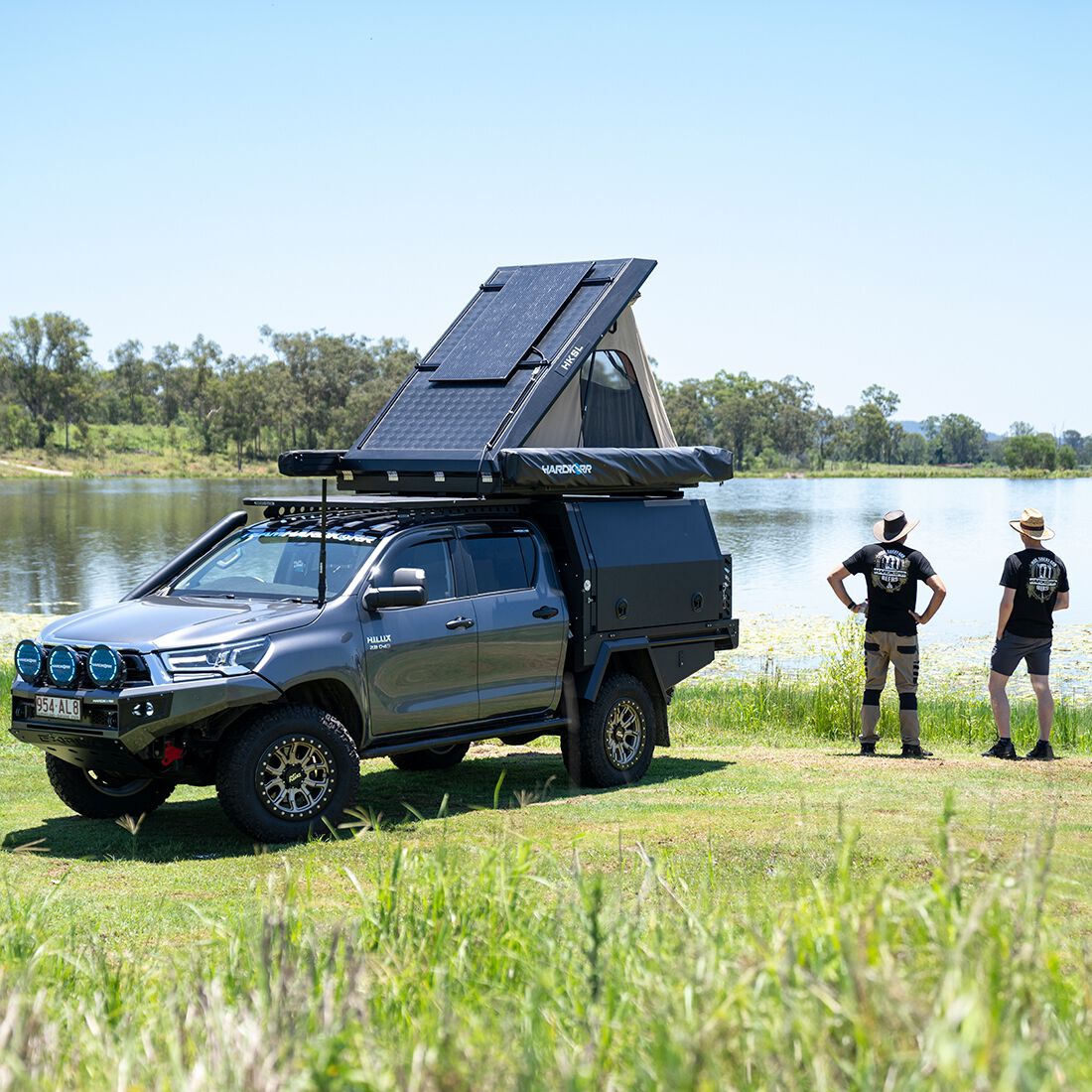 Hardkorr 170W Fixed Solar Panel, , scanz_hi-res