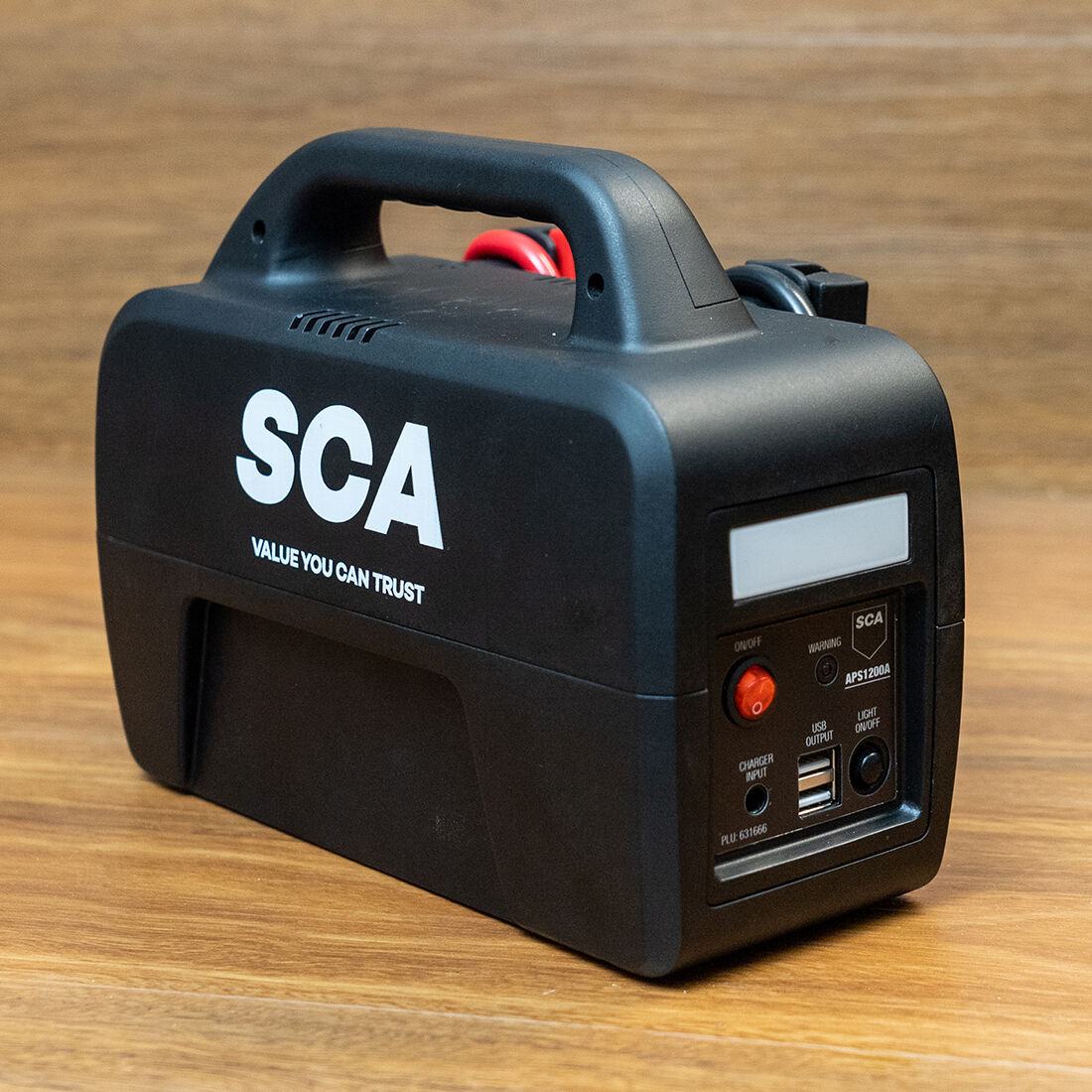 Sca 6 cylinder store jump starter charger