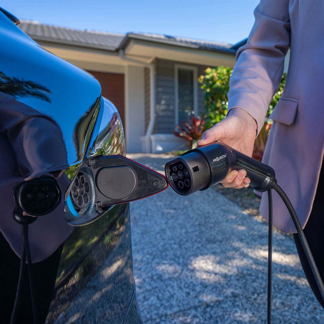 Projecta Electric Vehicle Portable Charger 240V 2.4KW 10A, , scanz_hi-res