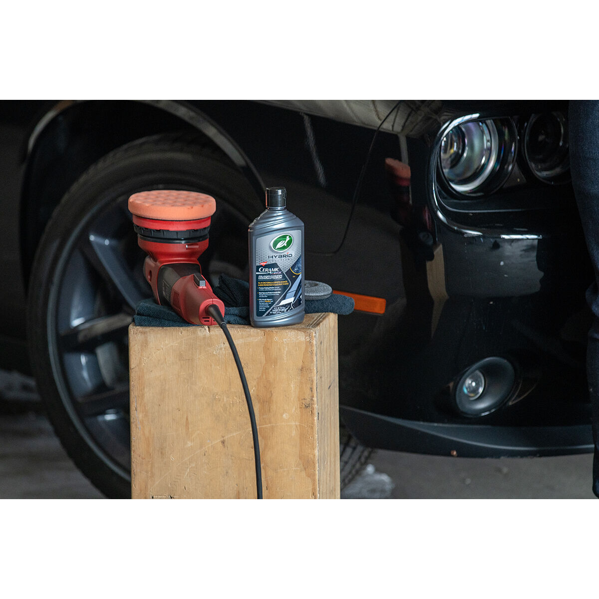 Turtle Wax Hybrid Solutions Ceramic Black Liquid Polish 414mL, , scanz_hi-res