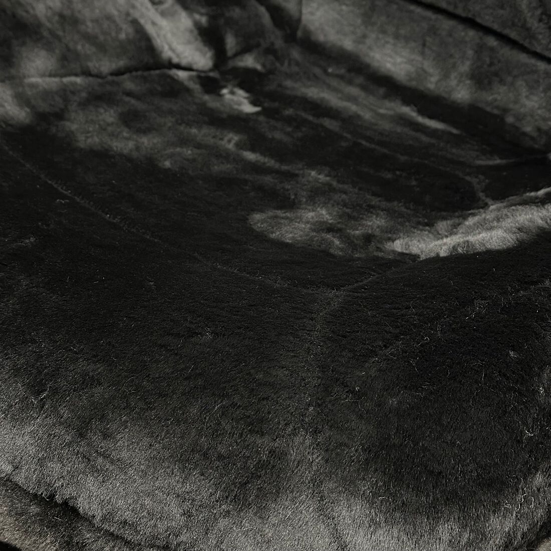 Platinum CLOUDLUX Sheepskin Seat Covers - Black Adjustable Headrests Size 30 Airbag Compatible, , scanz_hi-res