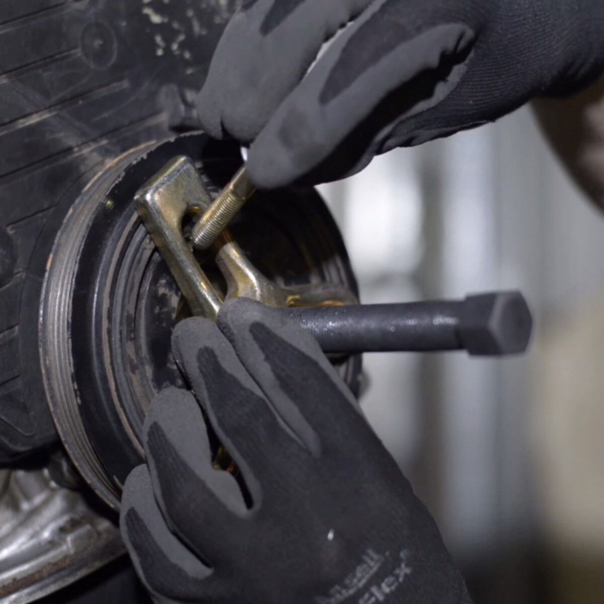 ToolPRO Harmonic Balancer Puller Kit 13 Piece, , scanz_hi-res