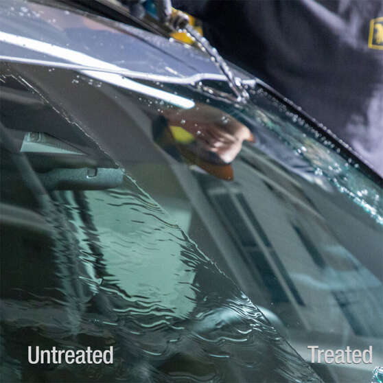 Meguiar's Ultimate Glass Cleaner & Water Repellent 473mL, , scanz_hi-res