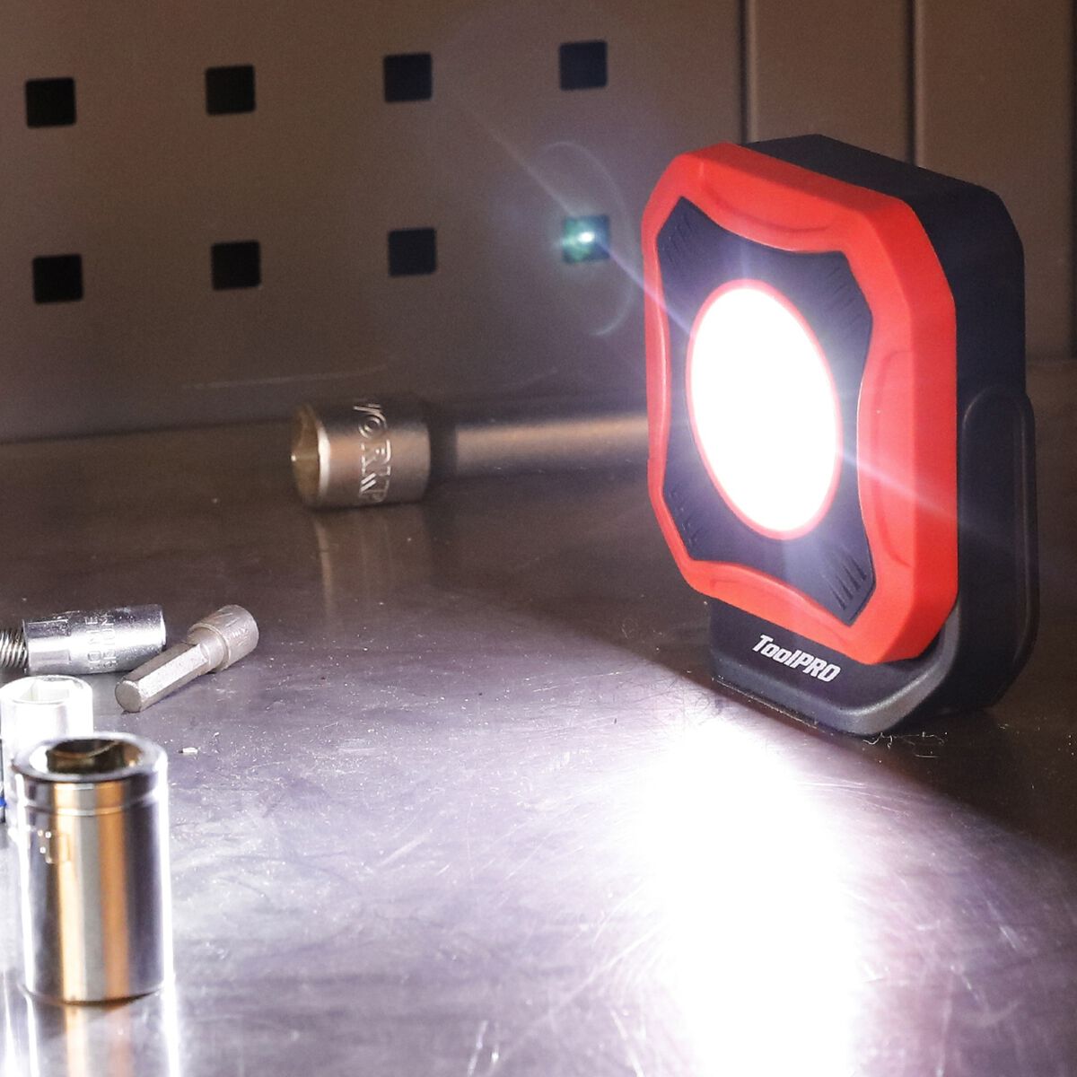 ToolPRO Compact Magnetic Base Area Light 1000 Lumens, , scanz_hi-res