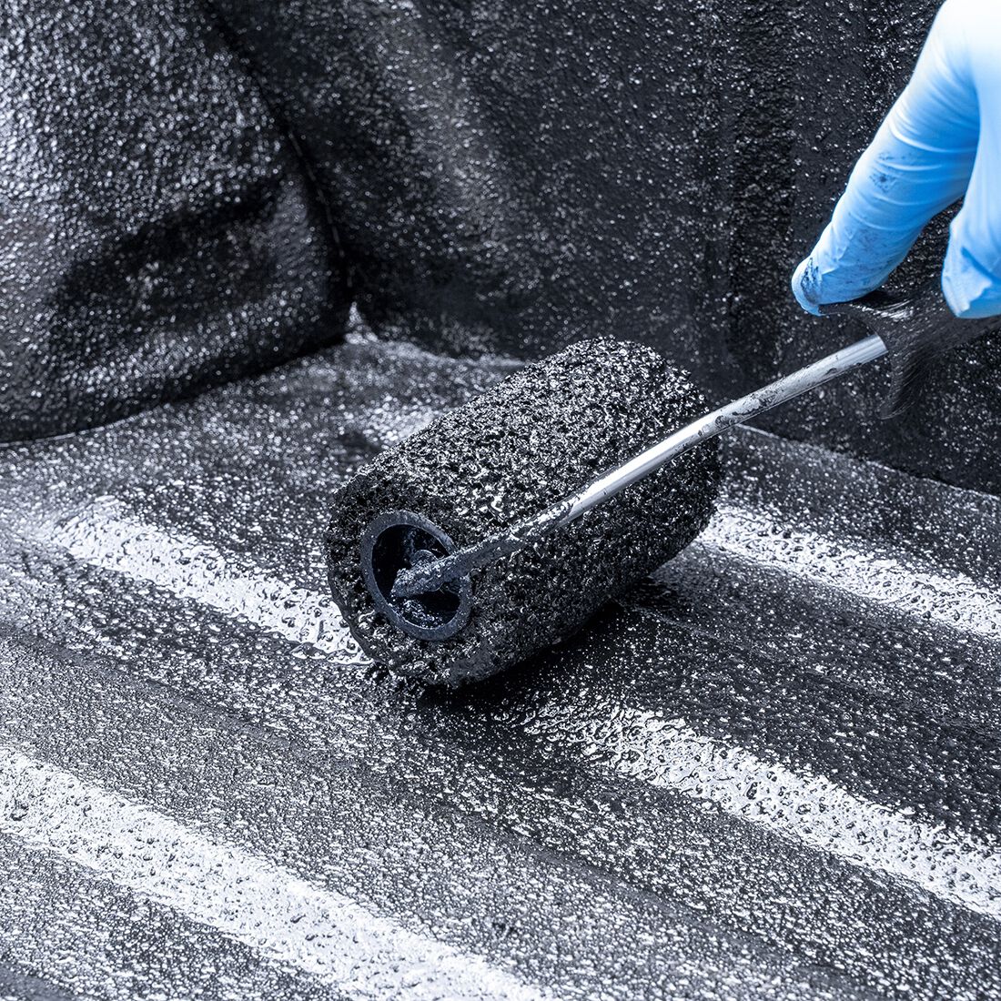 Herculiner Bed Liner Protective Coating Kit with Rollers 3.78 Litres, , scanz_hi-res