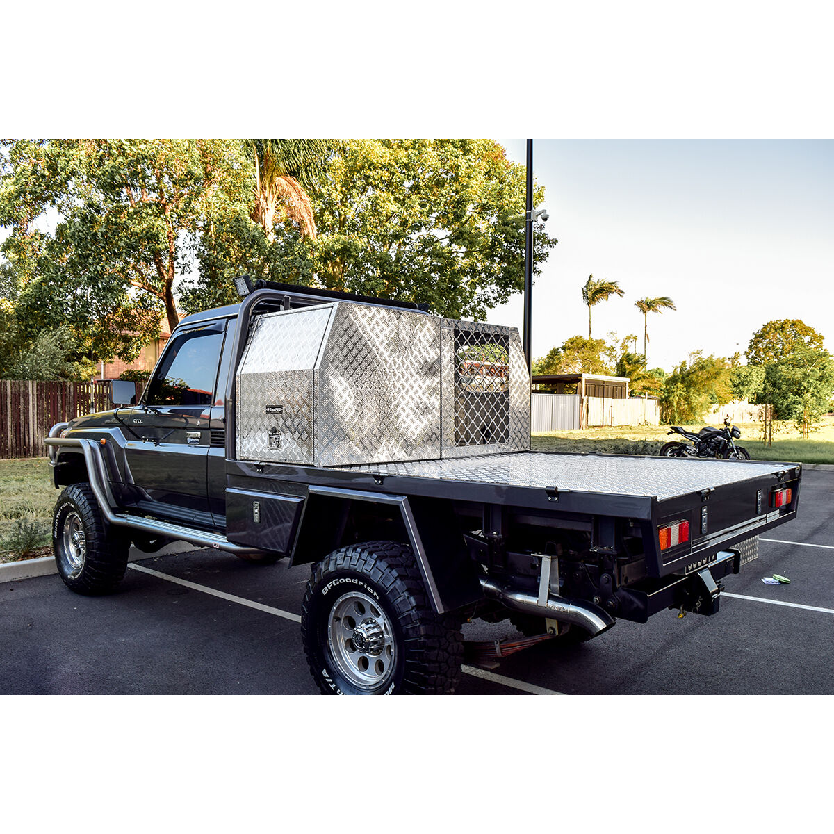 ToolPRO Dog Box - Modular, Aluminium Checker Plate, , scanz_hi-res