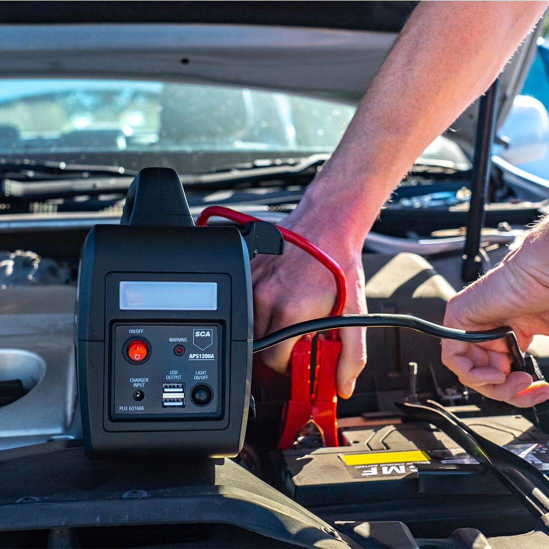Sca 12v 1200 amp 6 cylinder compact jump starter deals