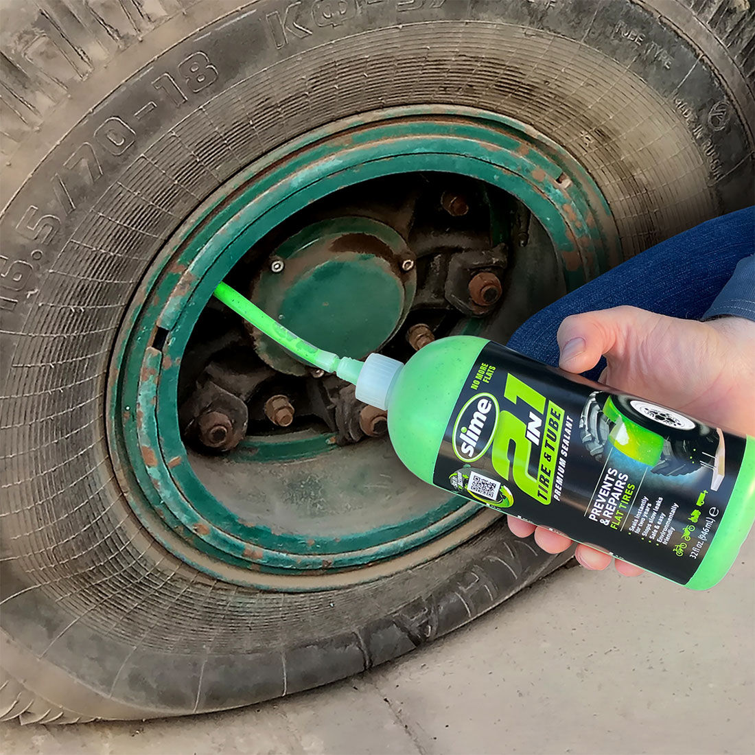 Slime 2-In-1 Tyre and Tube sealant 946ml, , scanz_hi-res