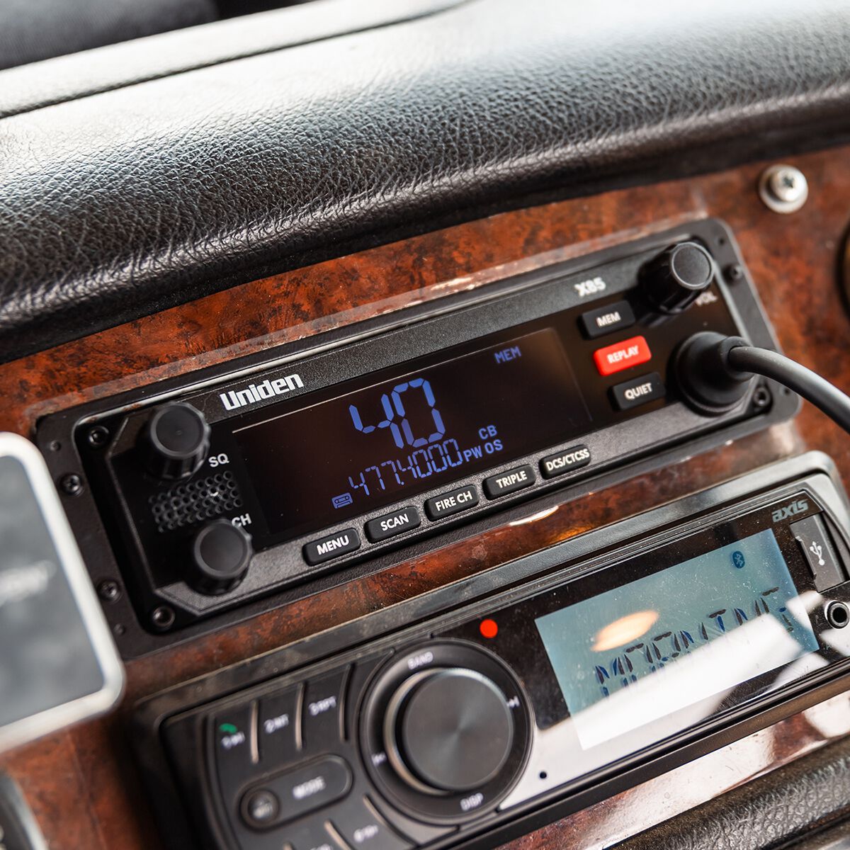 Uniden UHF Radio Black X85, , scanz_hi-res