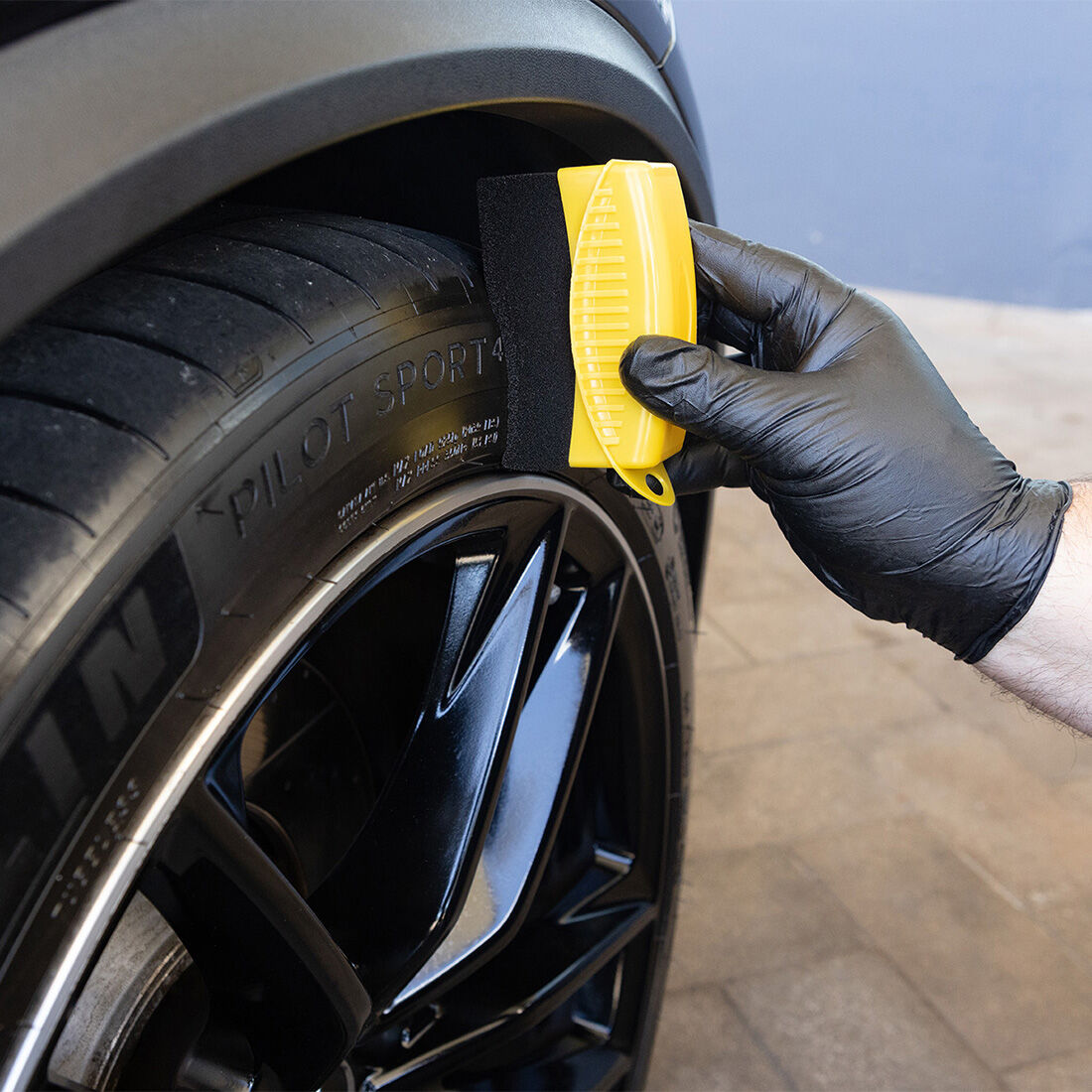 Meguiar's Tyres 'N' Trim Applicator, , scanz_hi-res