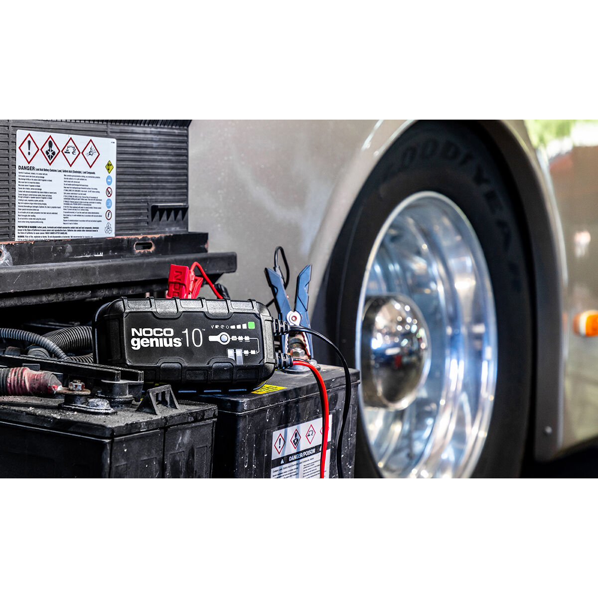 NOCO Genius 10 Battery Charger 6V/12V 10 Amp, , scanz_hi-res