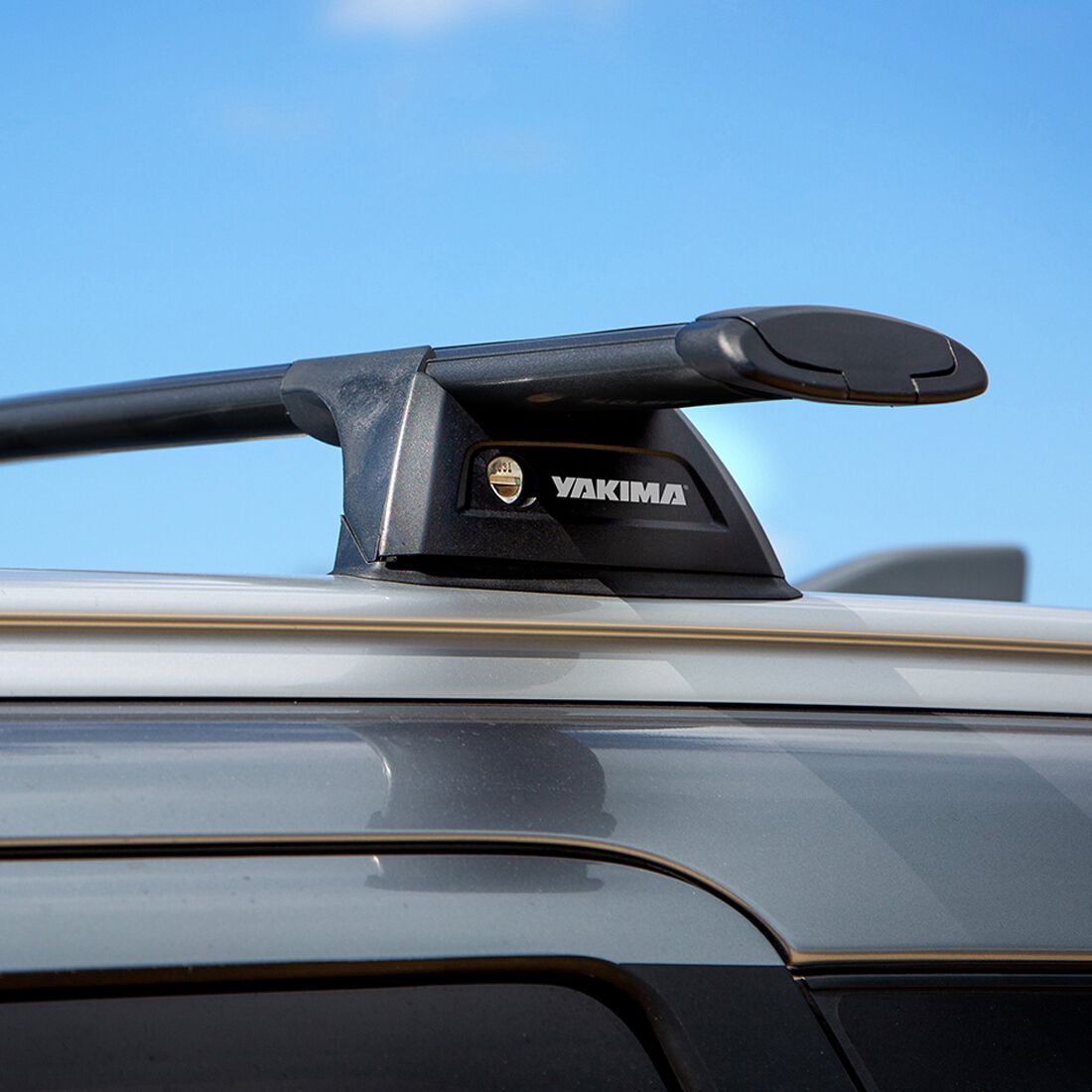 Yakima Thru Bar 135cm Black Roof Rack Pair - S17YB, , scanz_hi-res