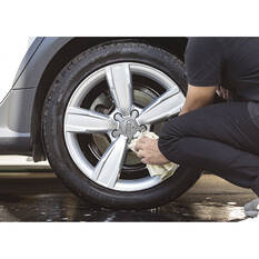 Meguiar's Ultimate All Wheel Cleaner 709mL, , scanz_hi-res