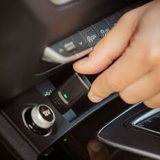 Quad Lock Wireless Carplay Adaptor - QLA-CPA-2, , scanz_hi-res