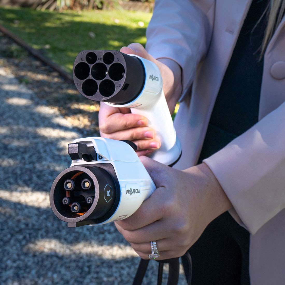 Projecta Electric Vehicle Charging Cable 1-Phase Type 2 Inlet To Type 1 Outlet, , scanz_hi-res