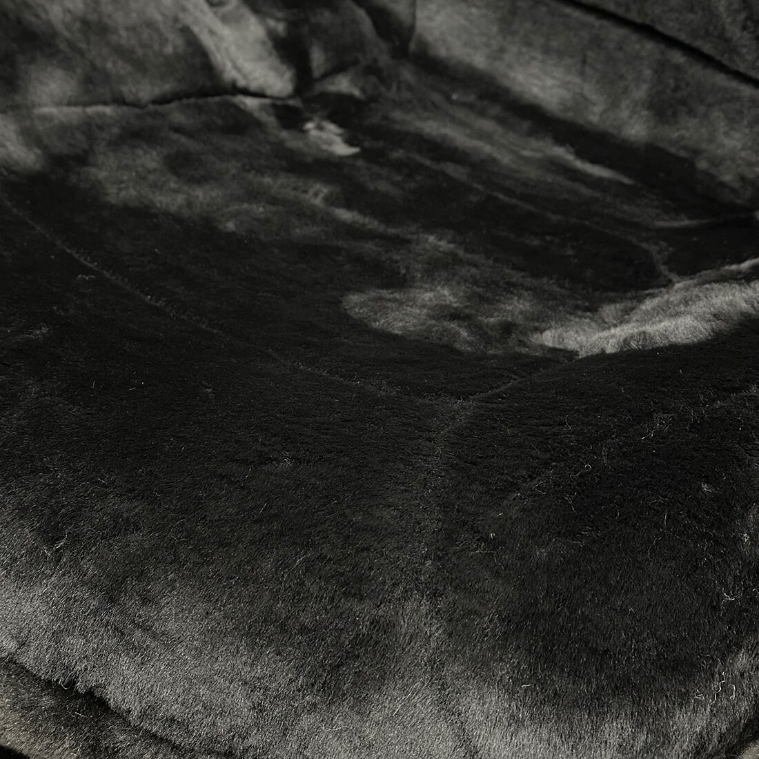 Platinum CLOUDLUX Sheepskin Seat Covers - Black Adjustable Headrests Size 30 Front Pair Airbag Compatible, , scanz_hi-res