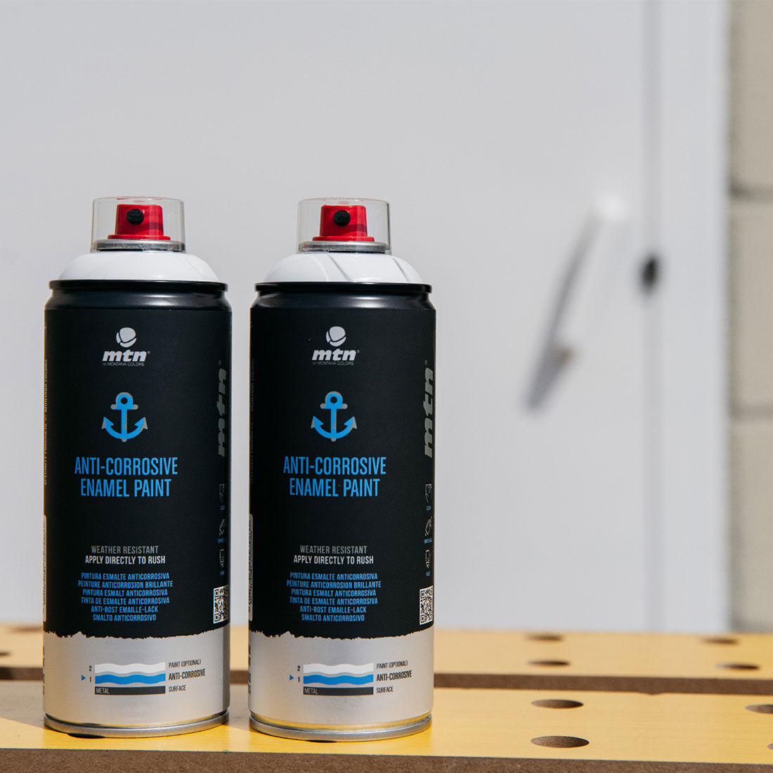 MTN Pro White Anti-Corrosive Enamel Spray Paint 400mL, , scanz_hi-res