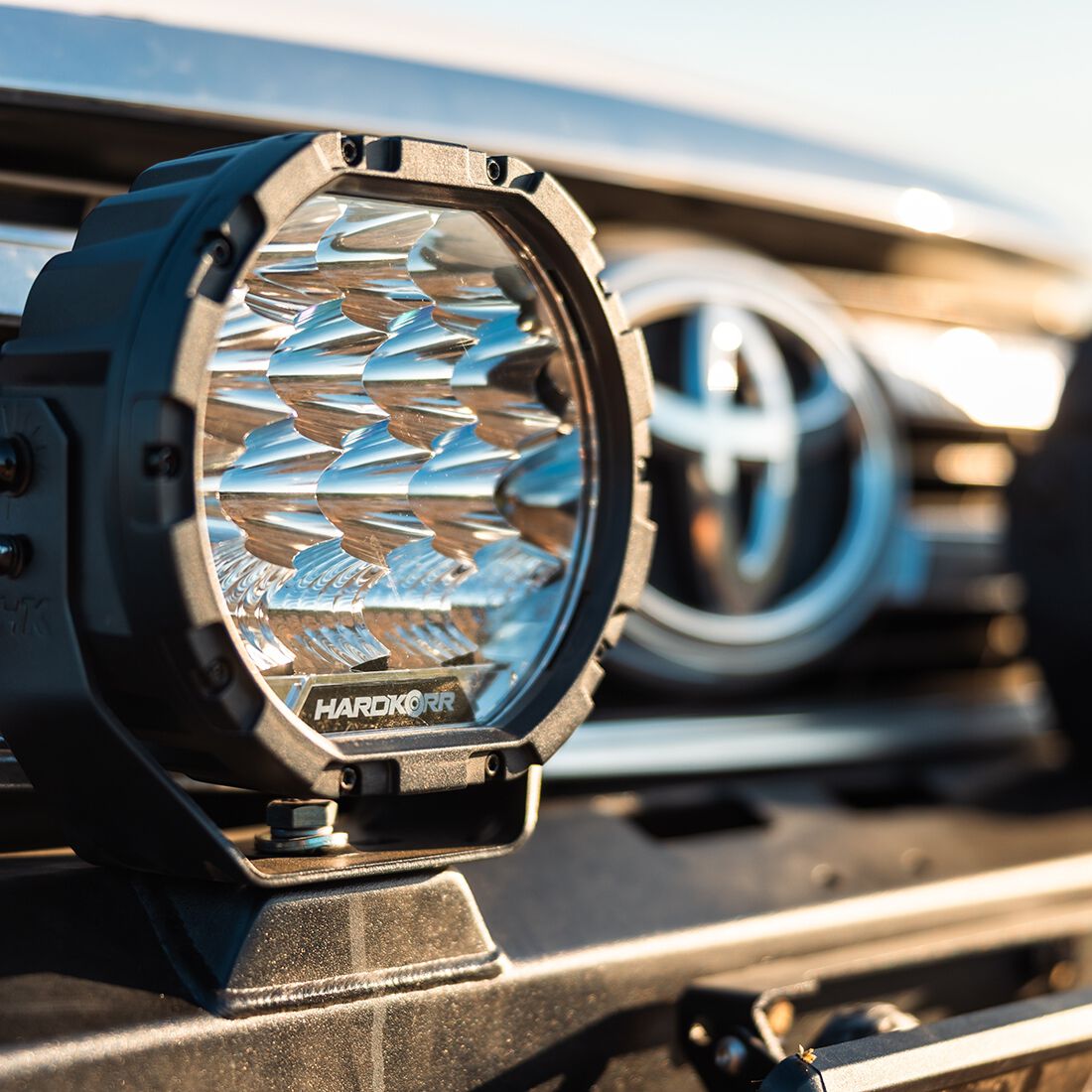 Hardkorr XD Series 7in LED Driving Lights, , scanz_hi-res