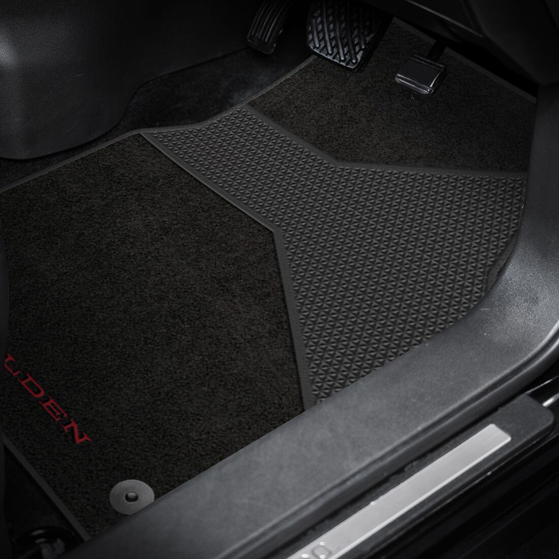 Holden Heritage 4-piece Belmont Carpet Floor Mats - Black, , scanz_hi-res