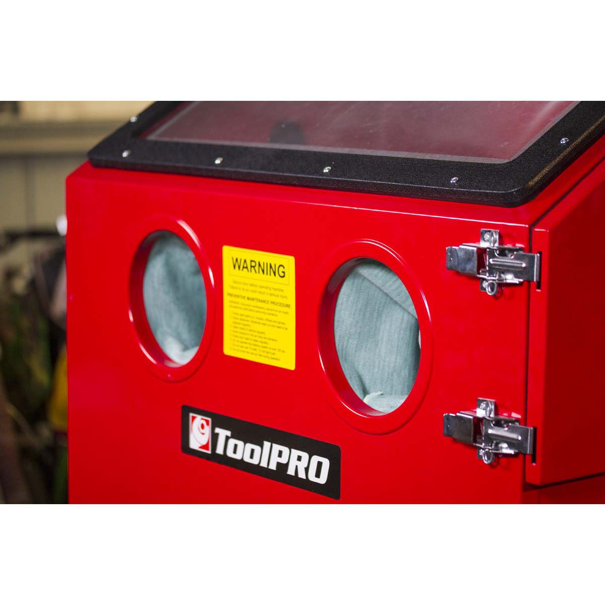 Toolpro sandblasting outlet cabinet