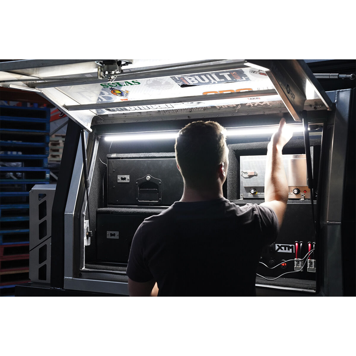 Hardkorr LED Light Bar with Diffuser - Orange / White 100cm, , scanz_hi-res