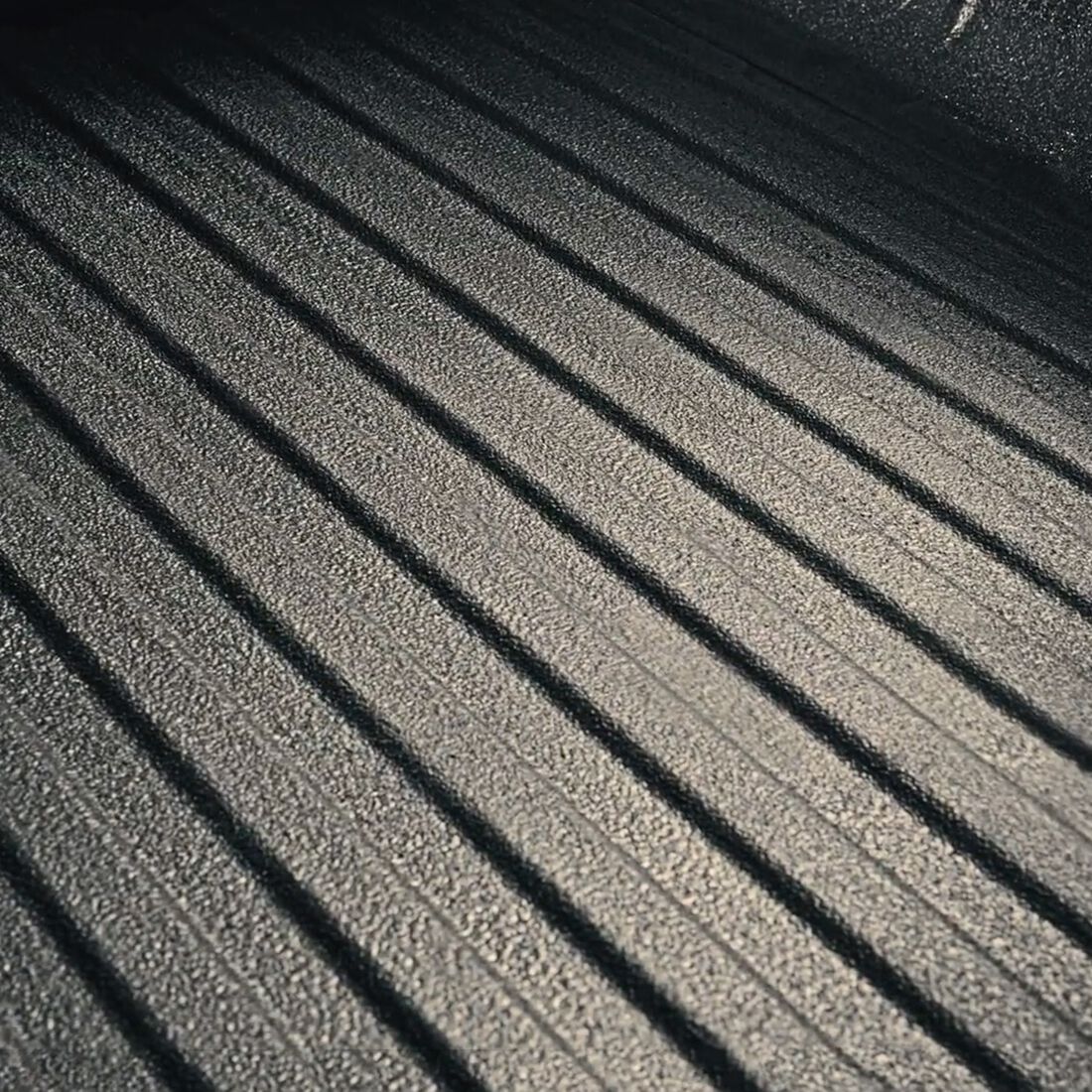 Herculiner Bed Liner Protective Coating Pro Kit 3.78 Litres, , scanz_hi-res