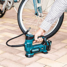 Makita 12V Inflator Skin MP100DZ, , scanz_hi-res