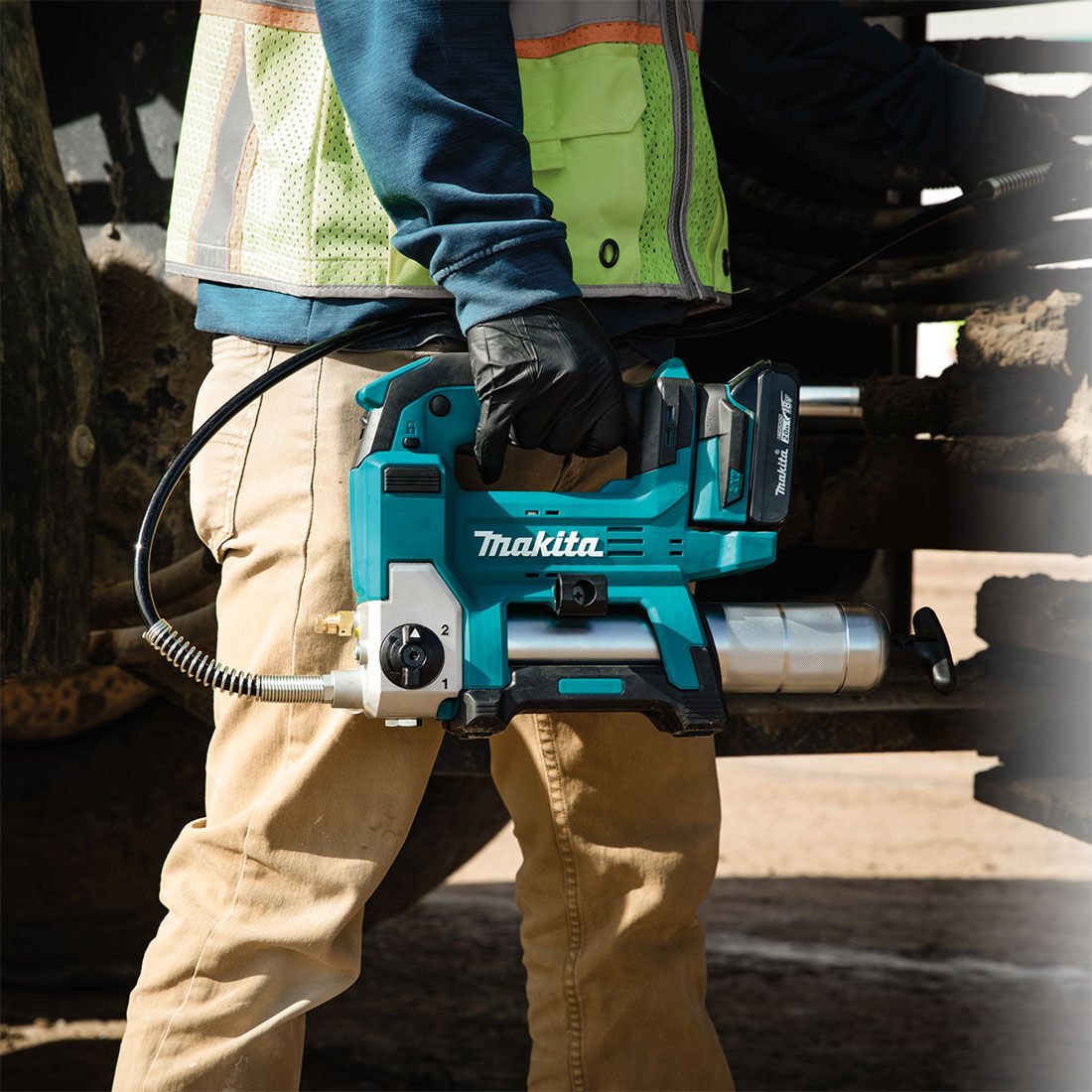 Makita 18V Grease Gun 450gm Skin DGP180ZBK, , scanz_hi-res