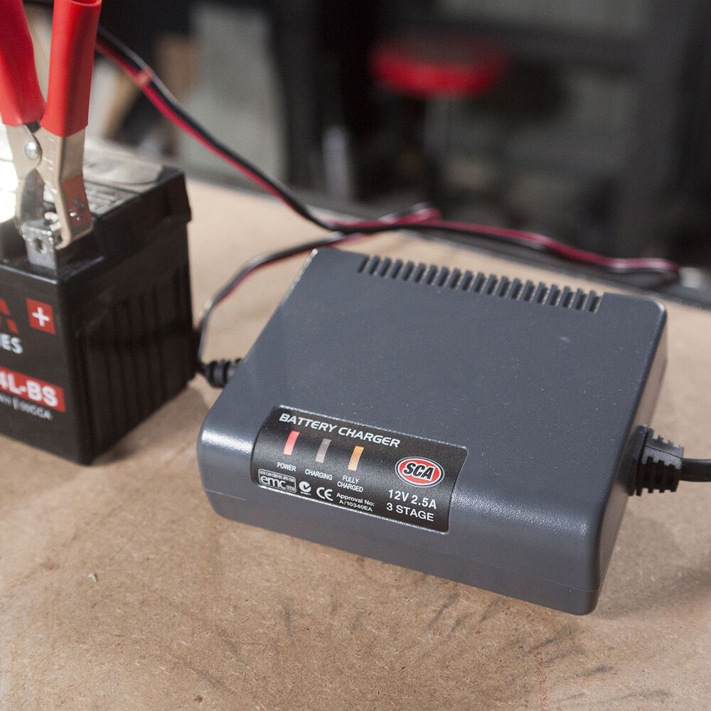 SCA Battery Charger 3 Stage, 12V, 2.5 Amp Supercheap Auto New Zealand