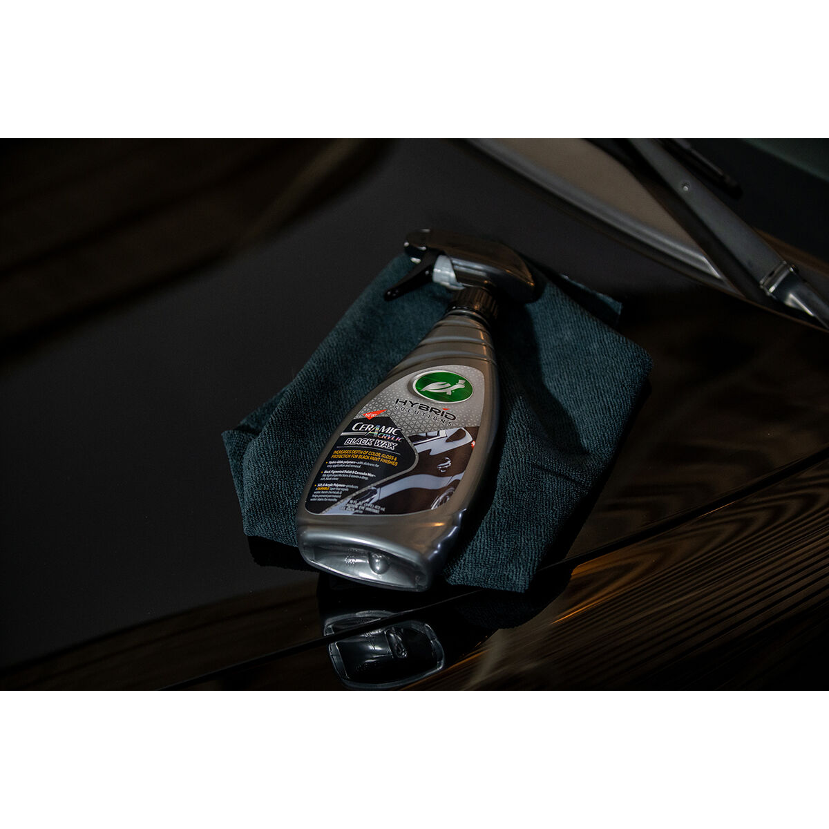 Turtle Wax Hybrid Solutions Ceramic Black Spray Wax 473mL, , scanz_hi-res